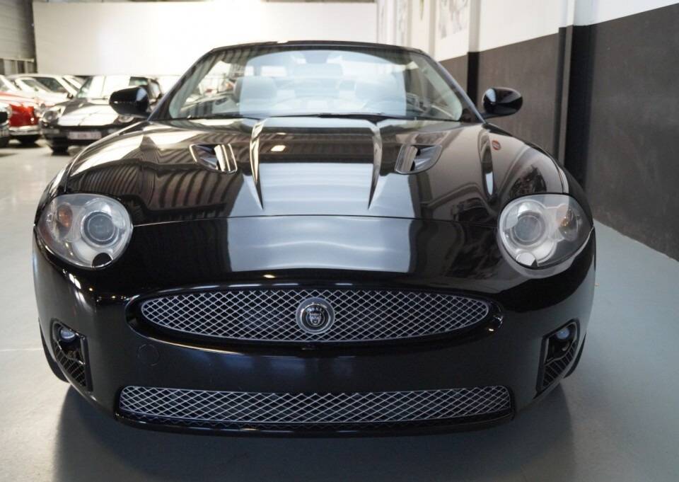 Immagine 11/65 di Jaguar XKR (2009)