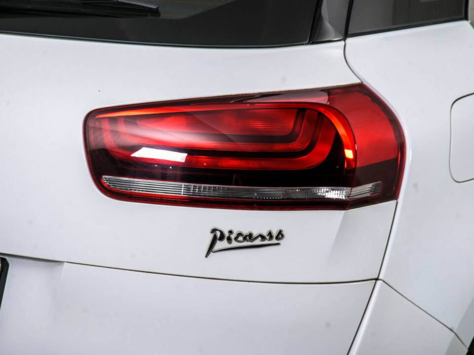 Image 30/50 of Citroën C4 Picasso 1.2 PureTech 130 (2017)