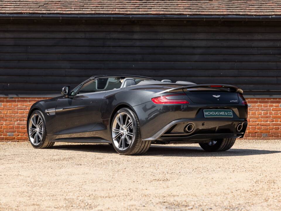 Imagen 49/57 de Aston Martin Vanquish Volante (2015)