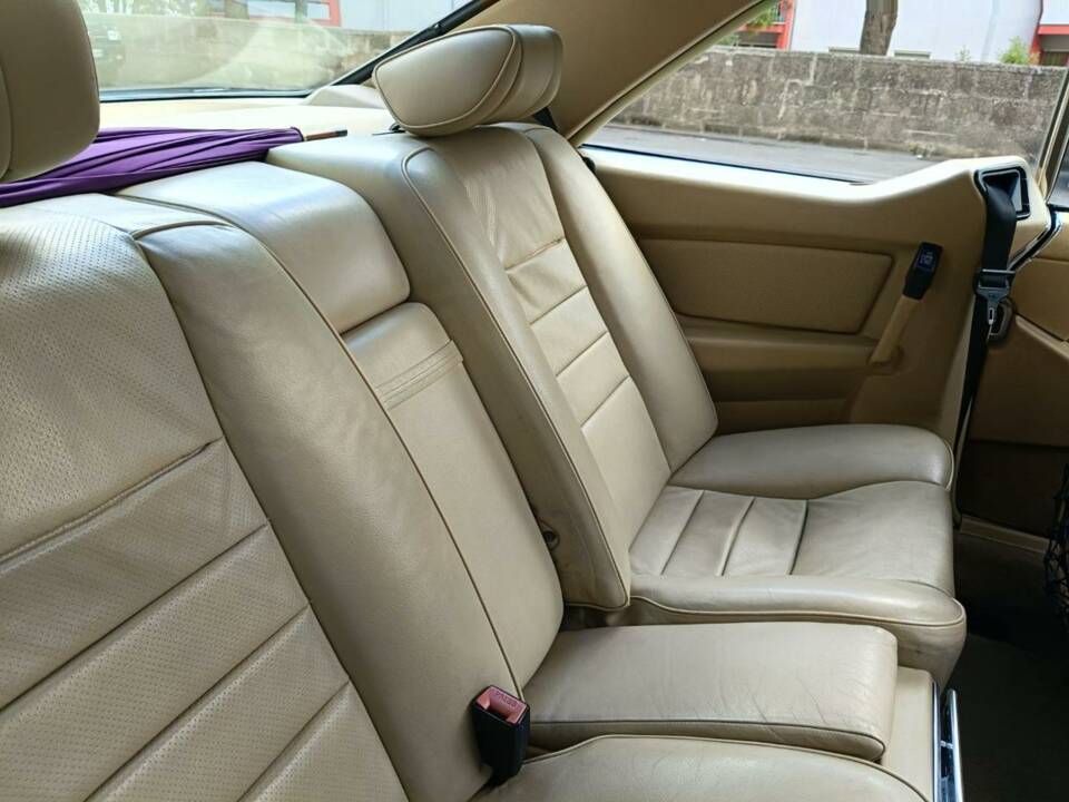 Bild 35/47 von Mercedes-Benz 560 SEC (1987)