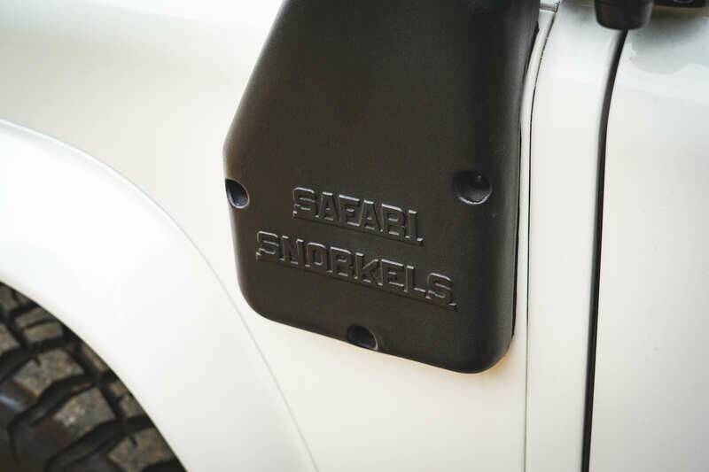 Image 36/50 of Land Rover Defender 90 (1997)
