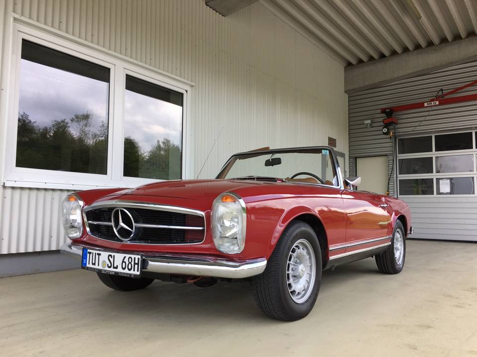 Image 9/21 of Mercedes-Benz 280 SL (1971)