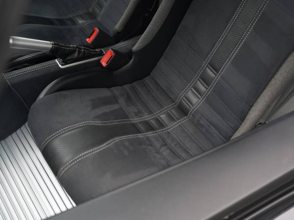 Image 20/50 of Lotus Exige S (2014)