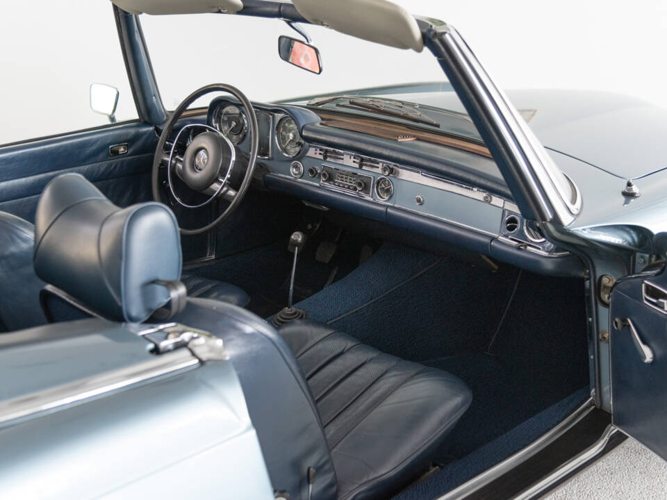 Bild 36/48 von Mercedes-Benz 280 SL (1968)