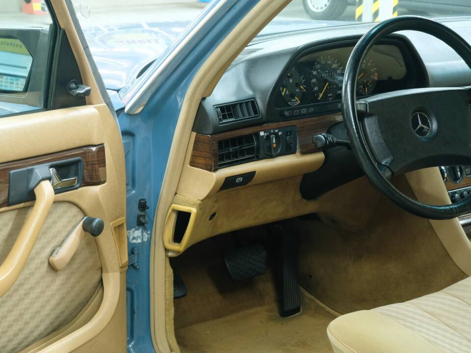 Bild 46/50 von Mercedes-Benz 280 SE (1983)