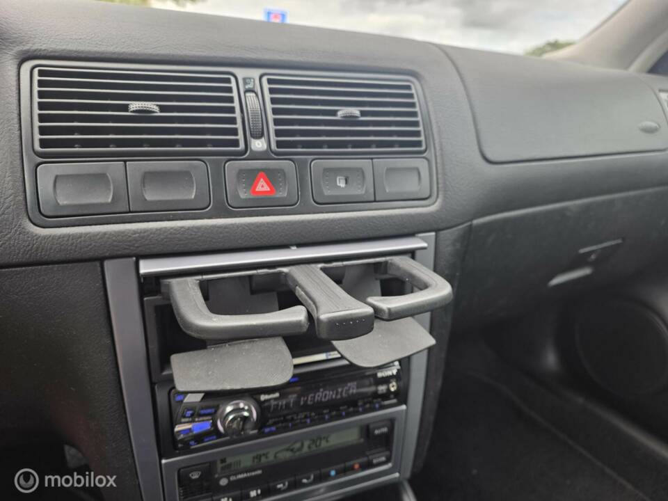 Image 28/42 of Volkswagen Golf IV 1.6 (2003)