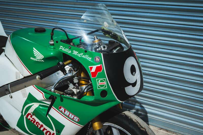 Immagine 8/50 di Honda VFR 750R RC36 (1992)