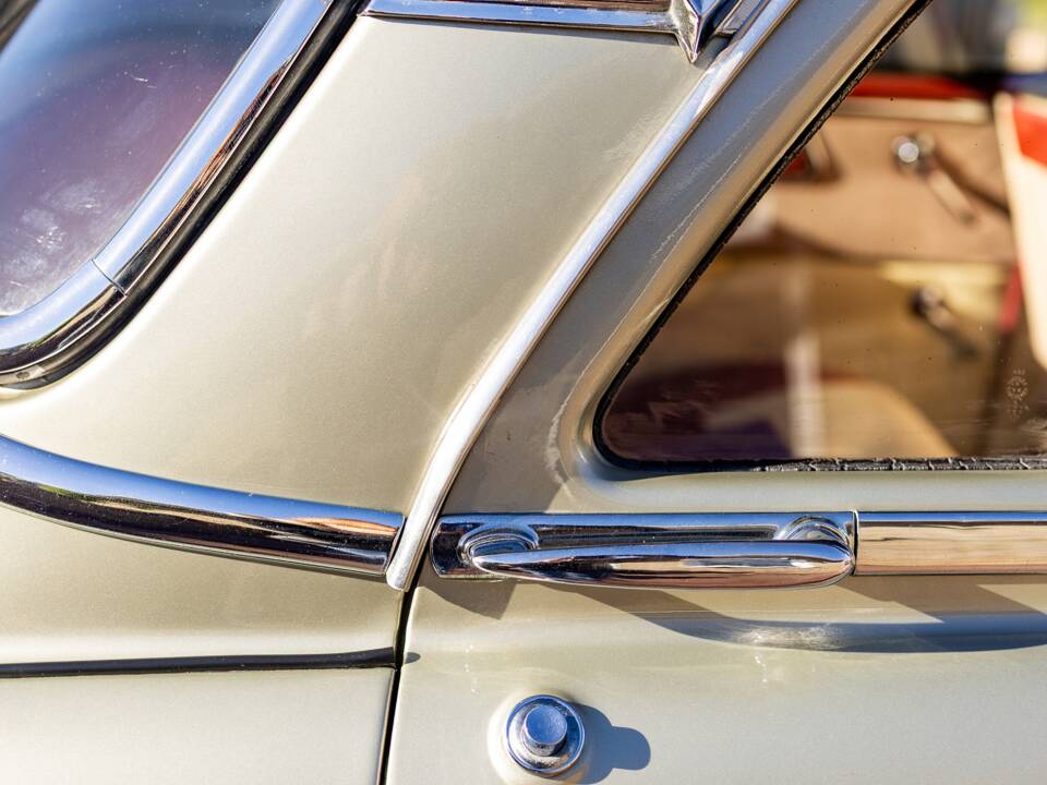 Bild 34/50 von Vauxhall Cresta (1956)