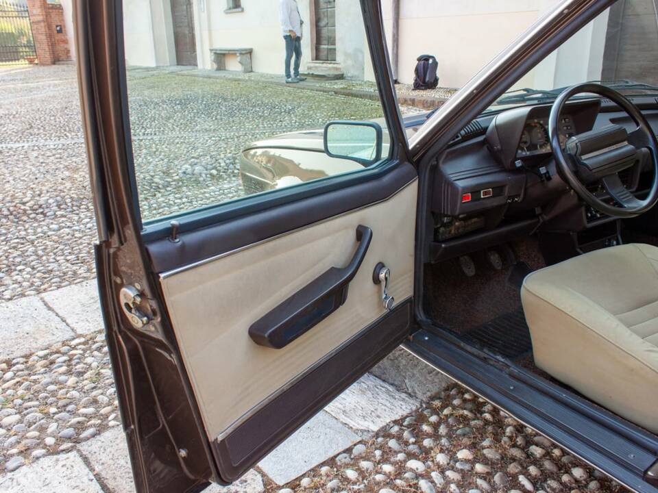 Image 9/12 de Alfa Romeo Giulietta 1.6 (1980)