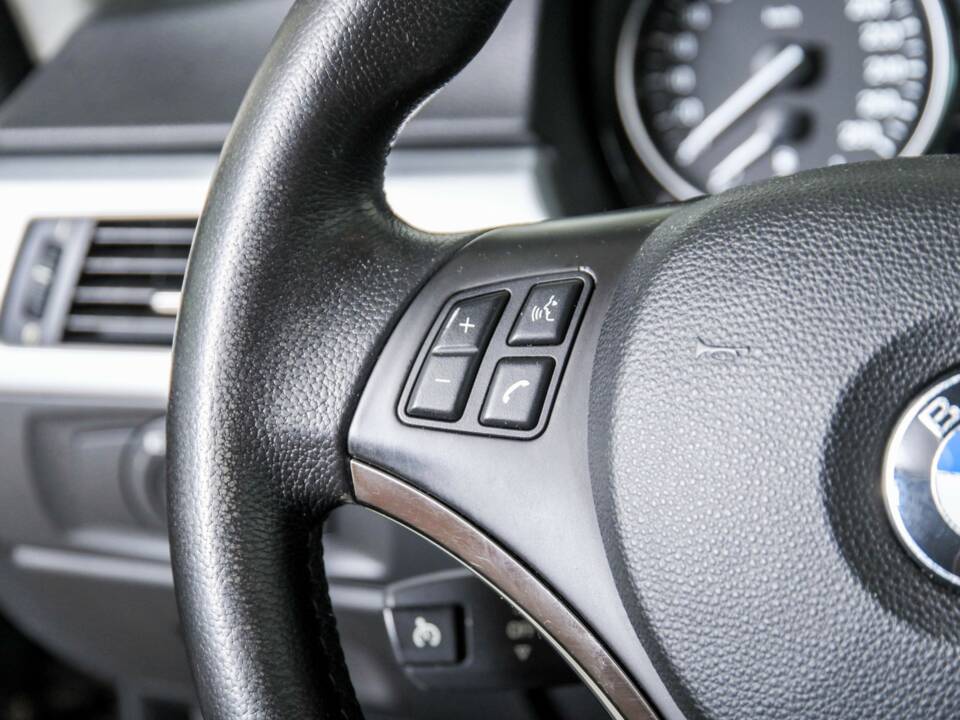 Afbeelding 15/50 van BMW 325i (2007)