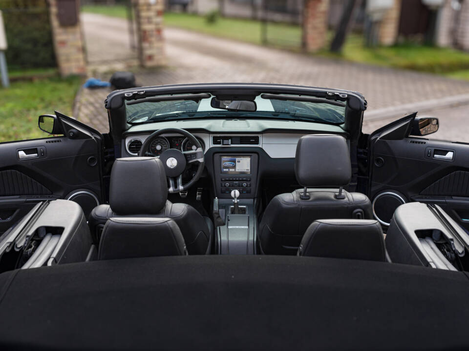 Image 97/99 of Ford Mustang Shelby GT 500 (2012)