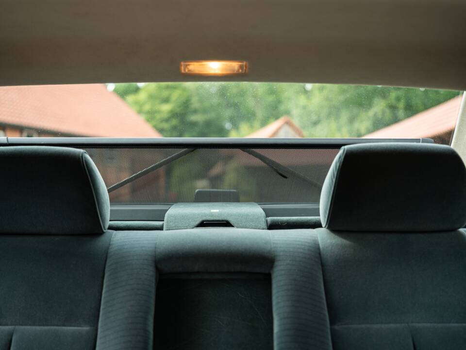 Image 48/54 of Mercedes-Benz 500 SEL (1992)