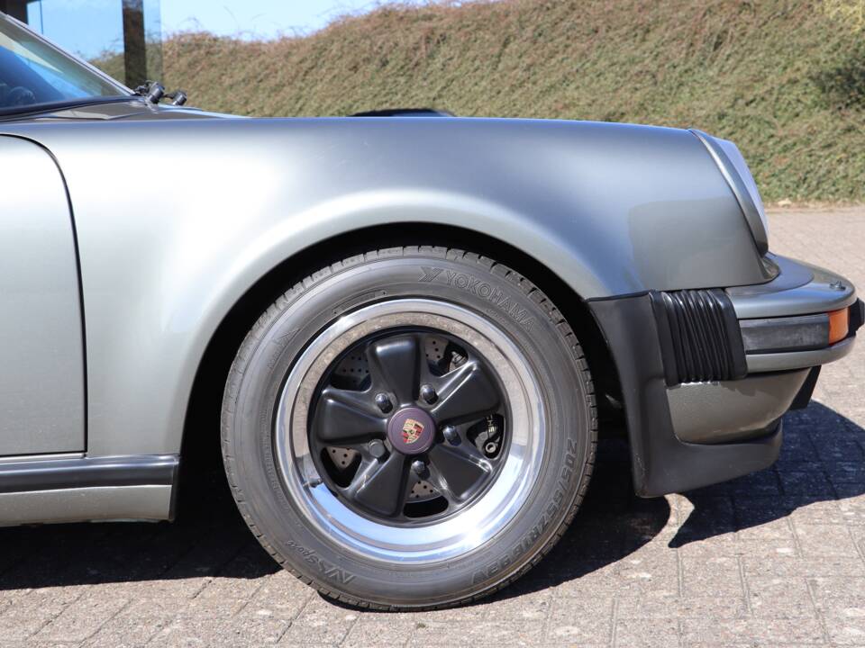 Imagen 4/52 de Porsche 911 Turbo 3.3 (1987)