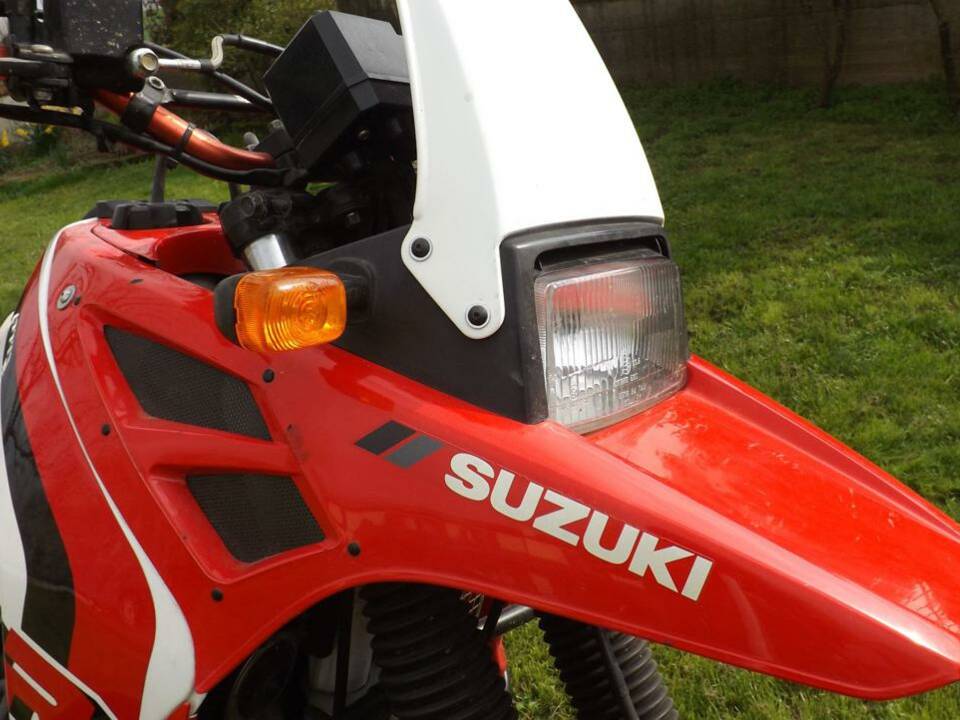 Immagine 8/34 di Suzuki DR 800S Big (1990)