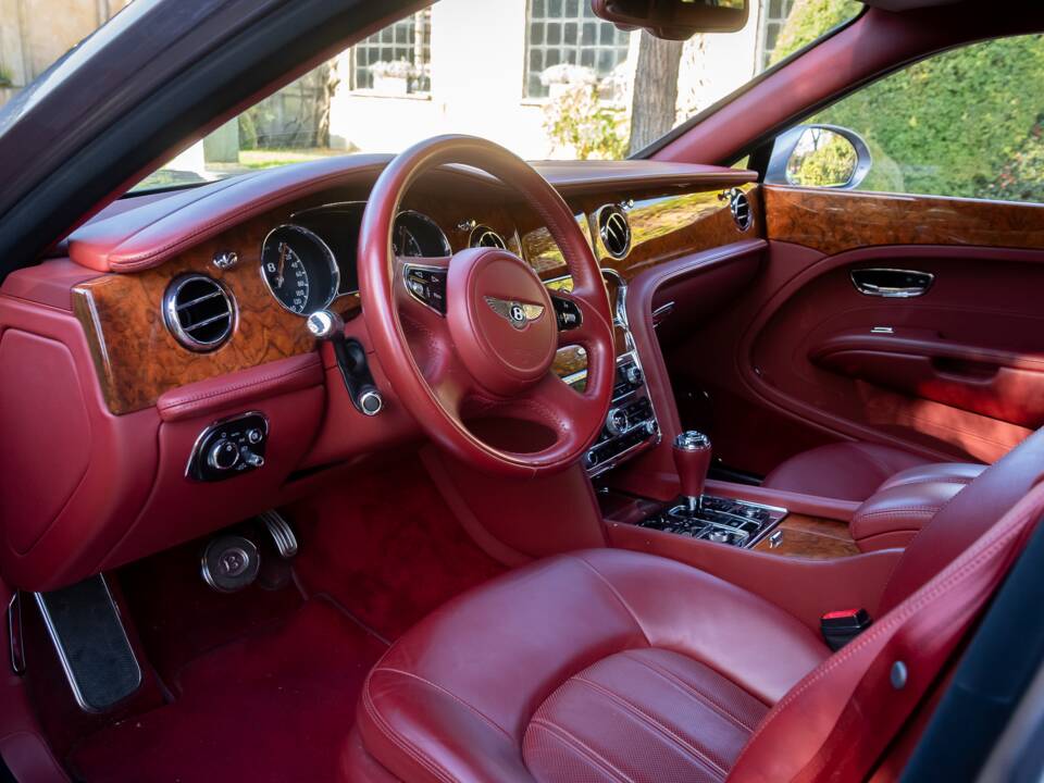 Afbeelding 6/31 van Bentley Mulsanne (2011)