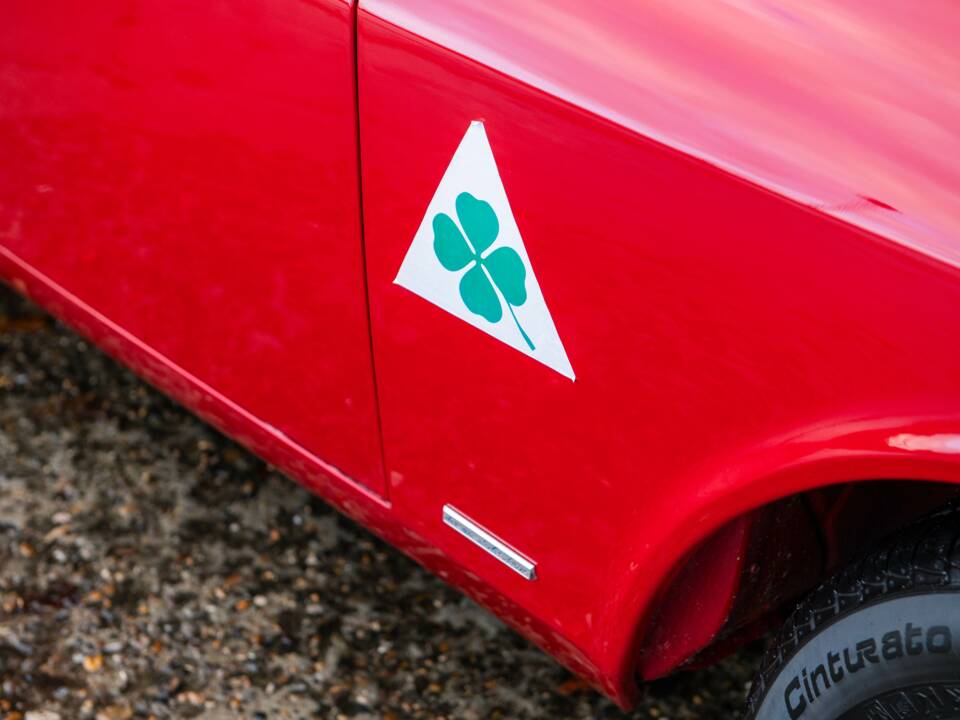 Image 15/31 of Alfa Romeo Giulia Sprint GTA (1966)