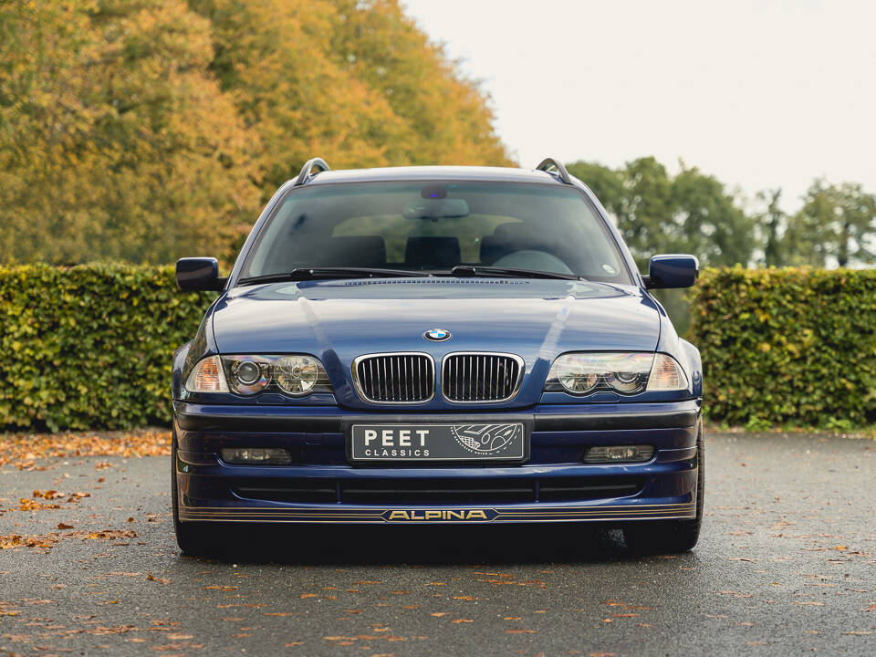 Image 31/99 of ALPINA B10 3.3 Touring (2001)