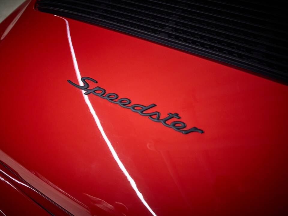 Immagine 33/96 di Porsche 911 Speedster 3.2 (1989)