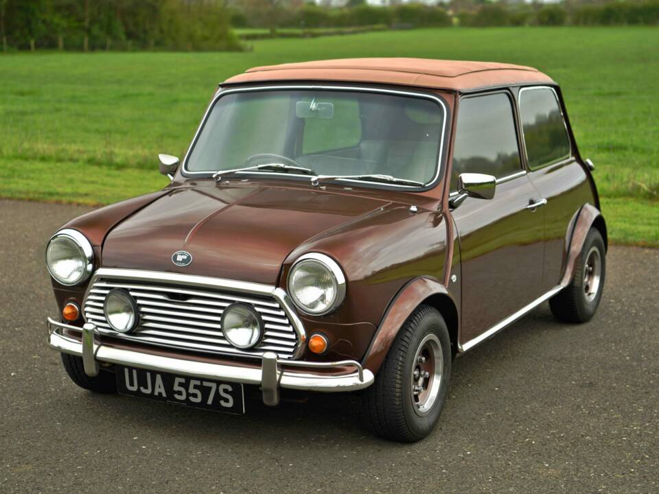 Imagen 3/50 de Leyland Mini 1275 Wood &amp; Pickett (1976)