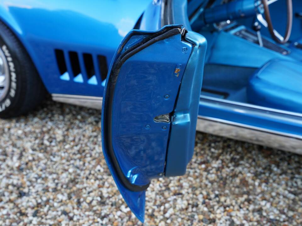 Image 43/50 of Chevrolet Corvette Stingray (1968)