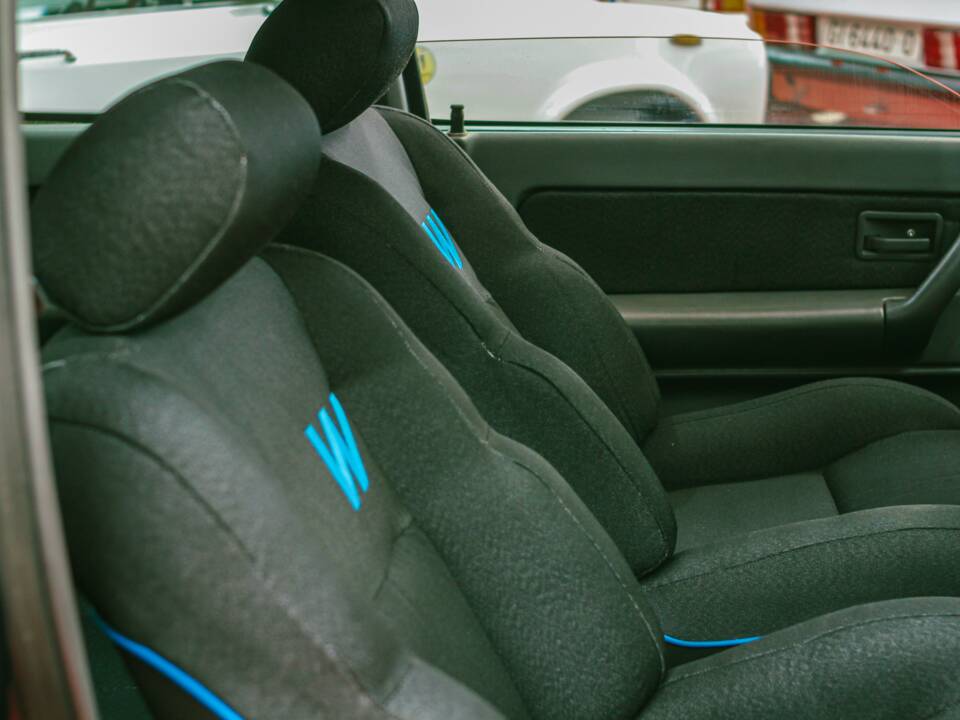 Imagen 25/27 de Renault Clio I 1.8 16V (1994)