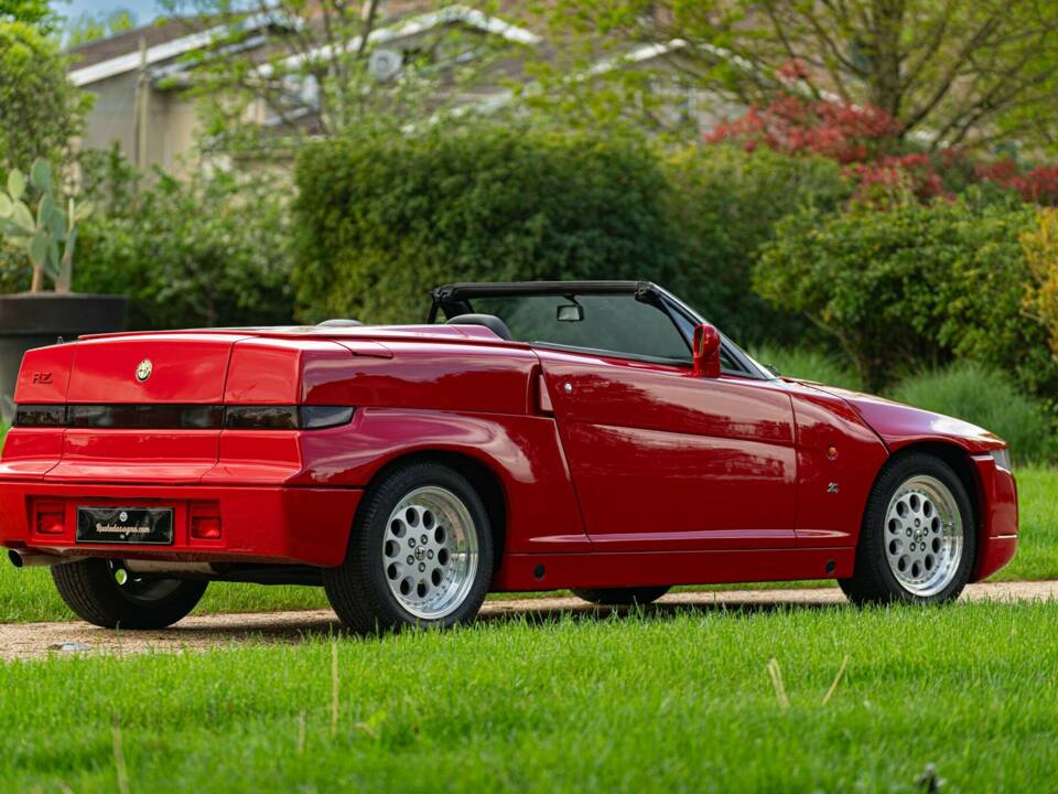 Immagine 12/50 di Alfa Romeo RZ (1993)
