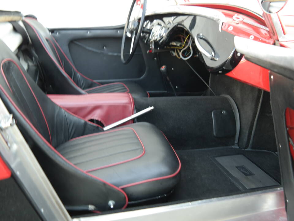 Image 8/14 of Austin-Healey 100&#x2F;4 (BN1) (1954)