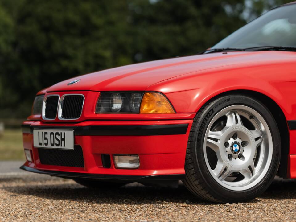 Image 28/37 of BMW M3 (1994)