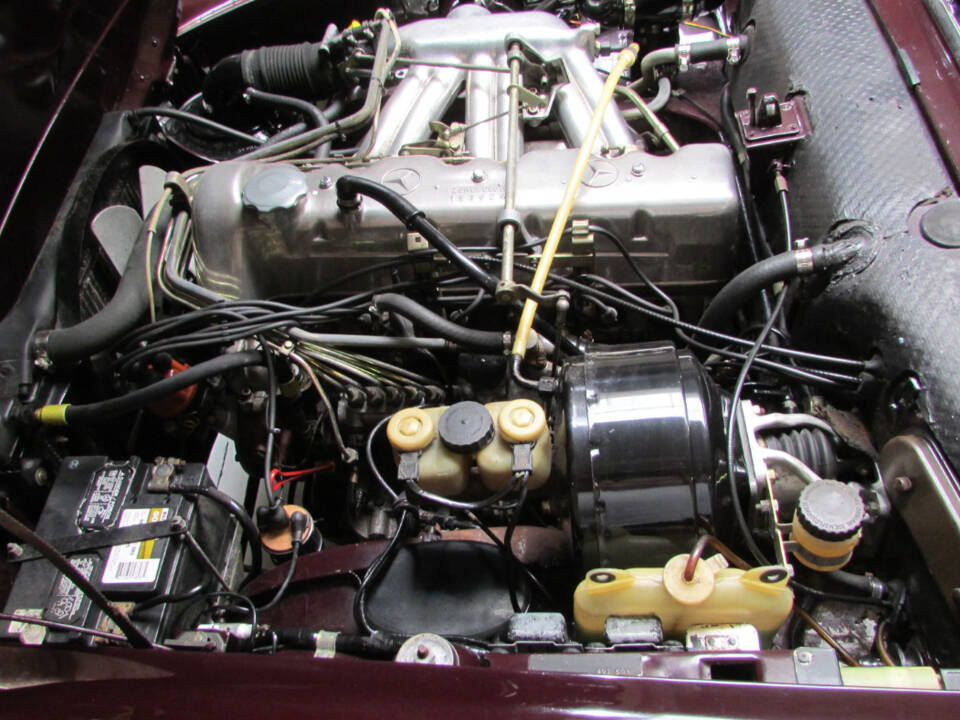 Image 21/23 of Mercedes-Benz 280 SL (1969)