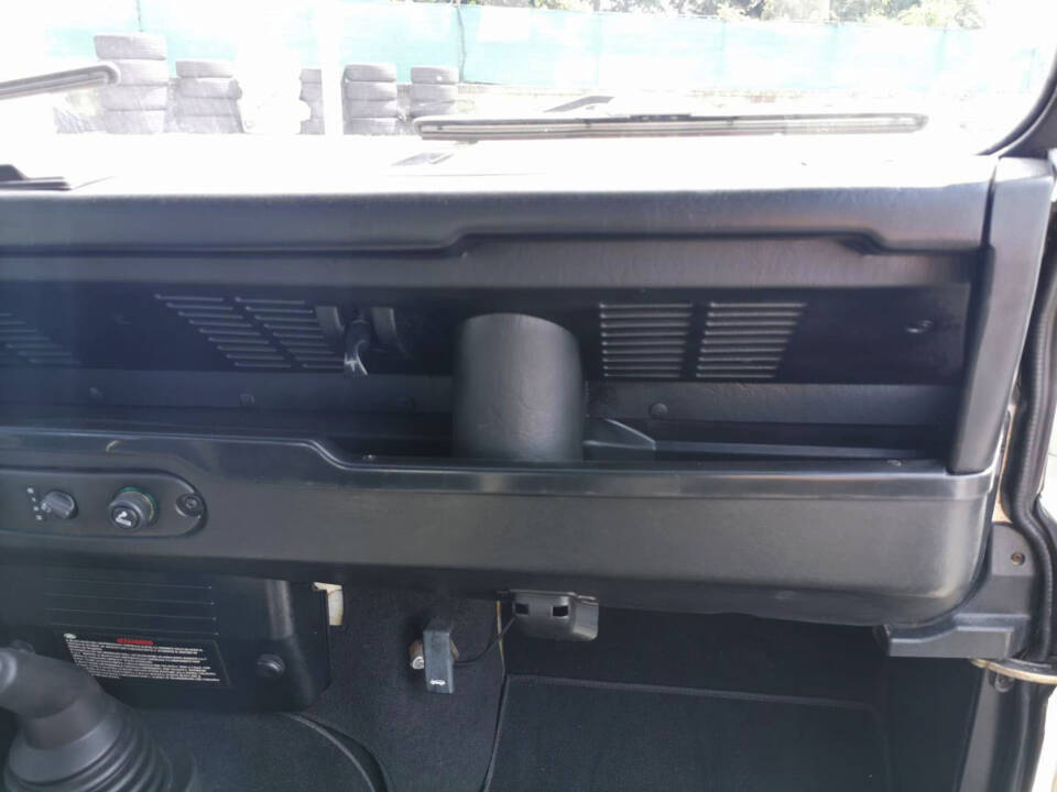 Image 23/45 of Land Rover Defender 110 Td5 (2001)