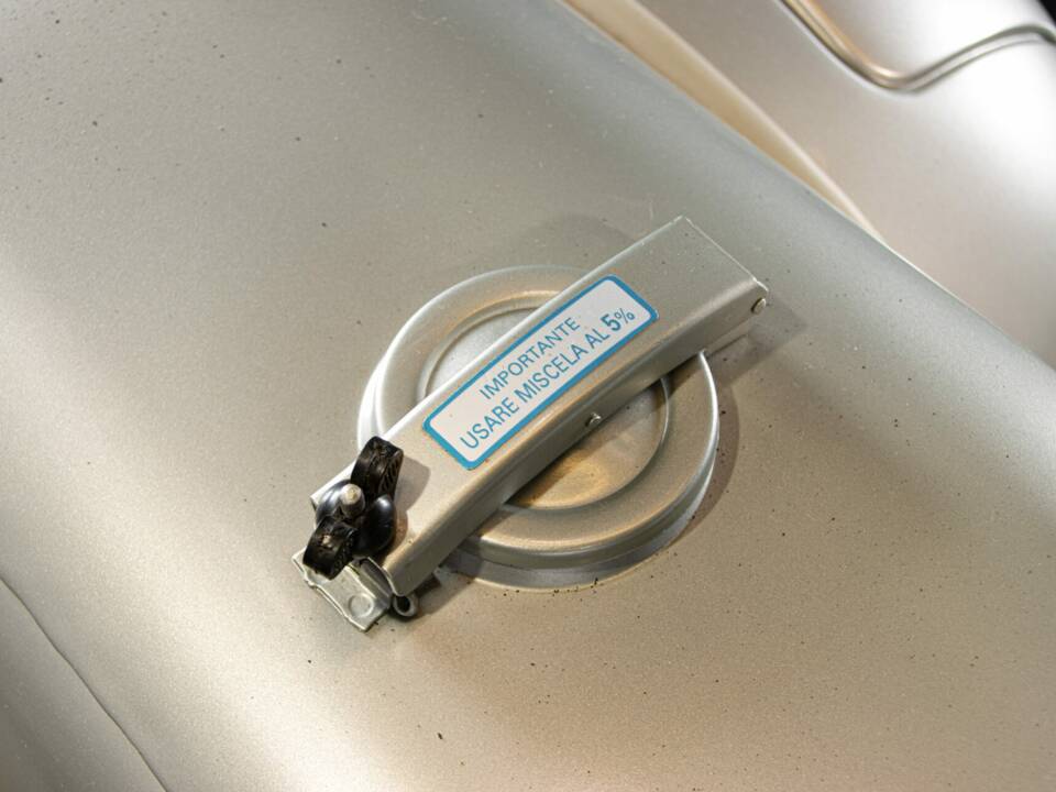 Bild 49/50 von Piaggio Vespa 150 GS (1958)