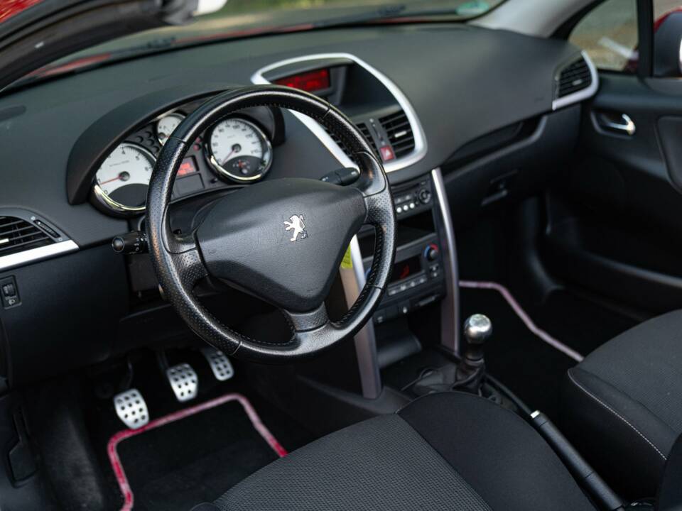 Image 37/50 of Peugeot 207 CC 1.6 VTi (2008)