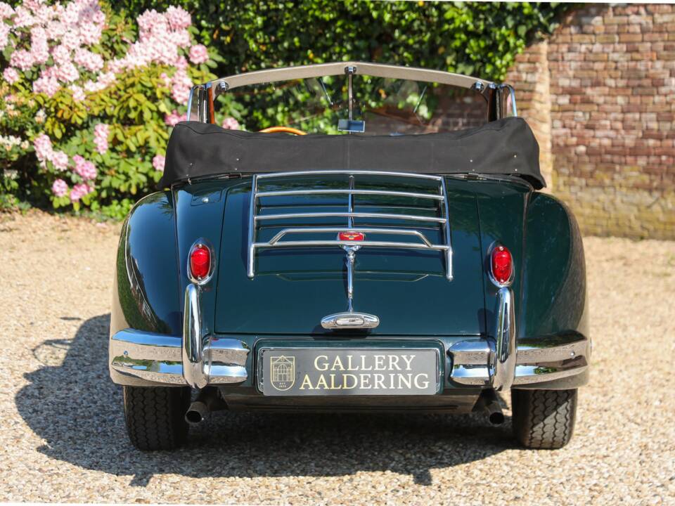 Afbeelding 6/50 van Jaguar XK 140 SE DHC (1957)