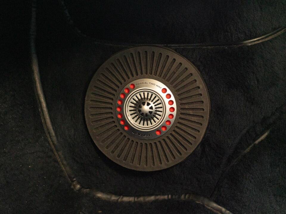 Image 34/50 of Porsche 911 Carrera 2.7 (1975)