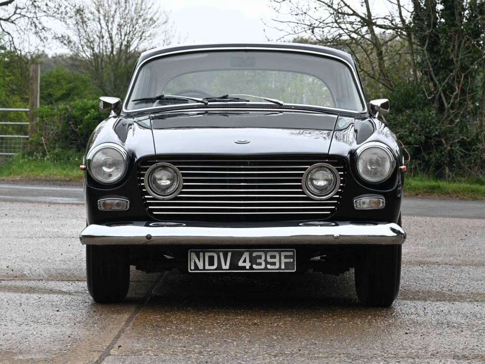 Image 6/40 of Bristol 410 (1968)