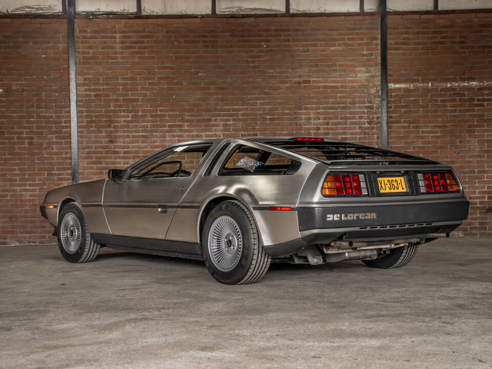Image 6/66 of DeLorean DMC-12 (1981)