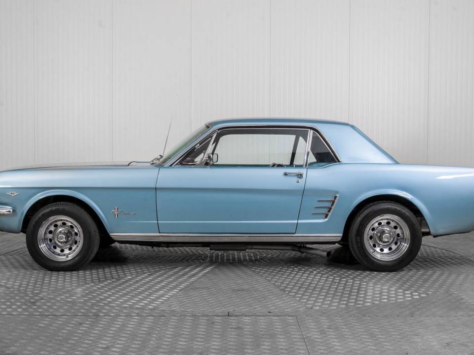 Image 16/50 of Ford Mustang 289 (1966)