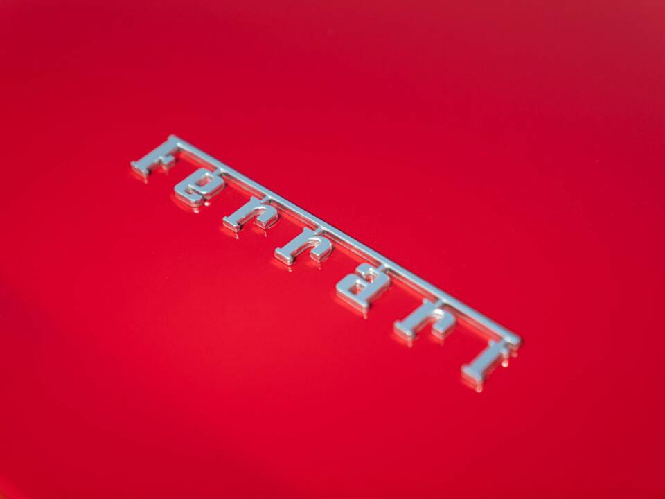 Image 34/50 of Ferrari 208 GTB Turbo (1987)