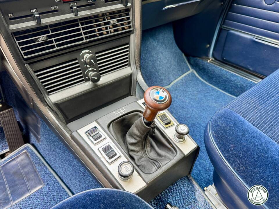 Bild 30/51 von BMW 3,0 CSi (1975)