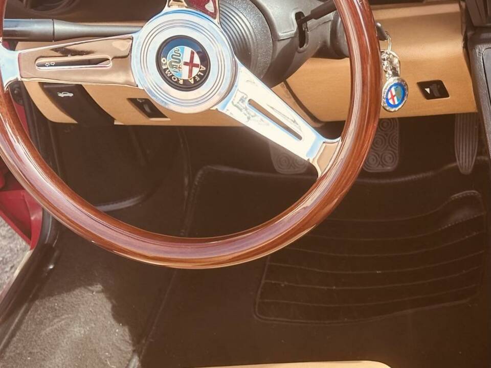Image 30/50 of Alfa Romeo 2.0 Spider (1991)