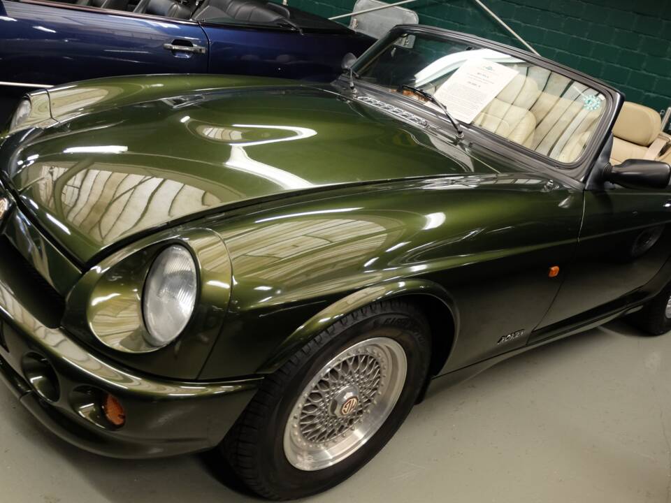 Bild 11/25 von MG RV8 (1995)