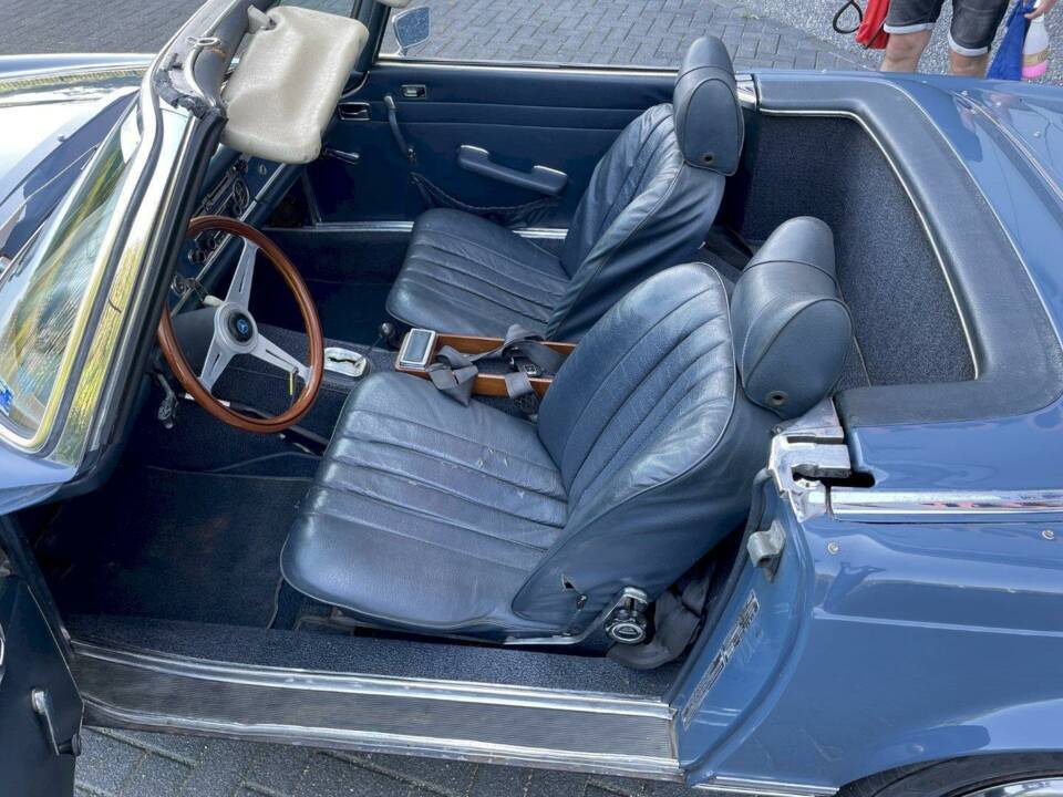 Image 20/36 of Mercedes-Benz 280 SL (1971)