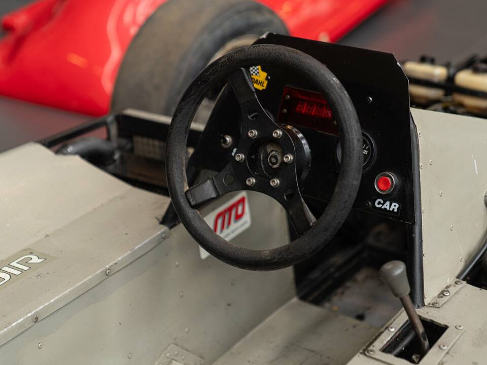 Image 31/50 of Alfa Romeo Formula Alfa Boxer (1987)