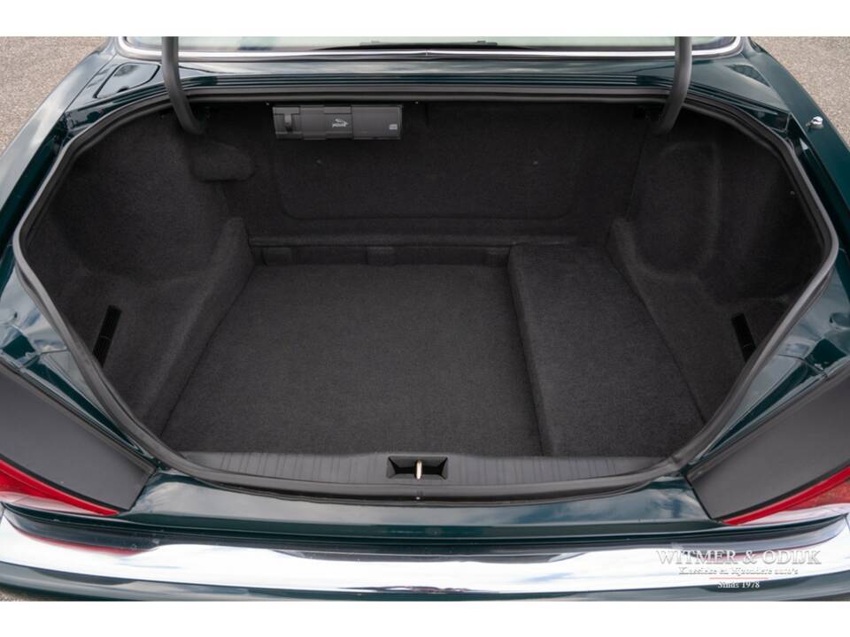 Bild 30/34 von Jaguar XJ6 3.2 Executive (1997)