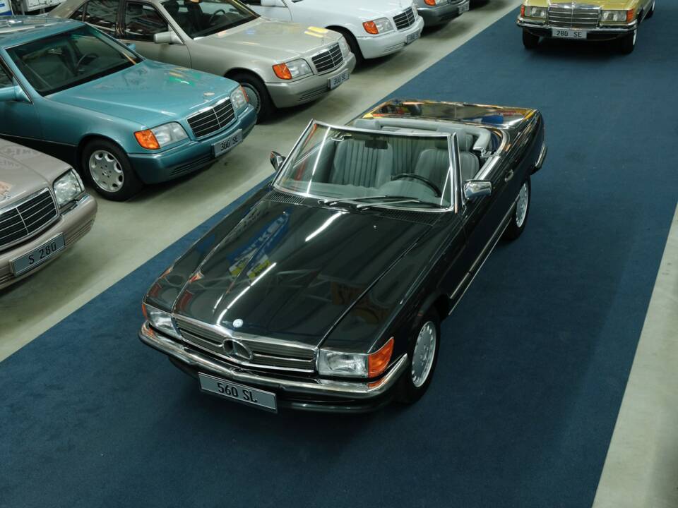 Image 50/50 de Mercedes-Benz 560 SL (1988)