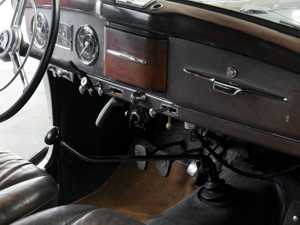 Image 29/50 de Mercedes-Benz 170 S Cabriolet A (1951)
