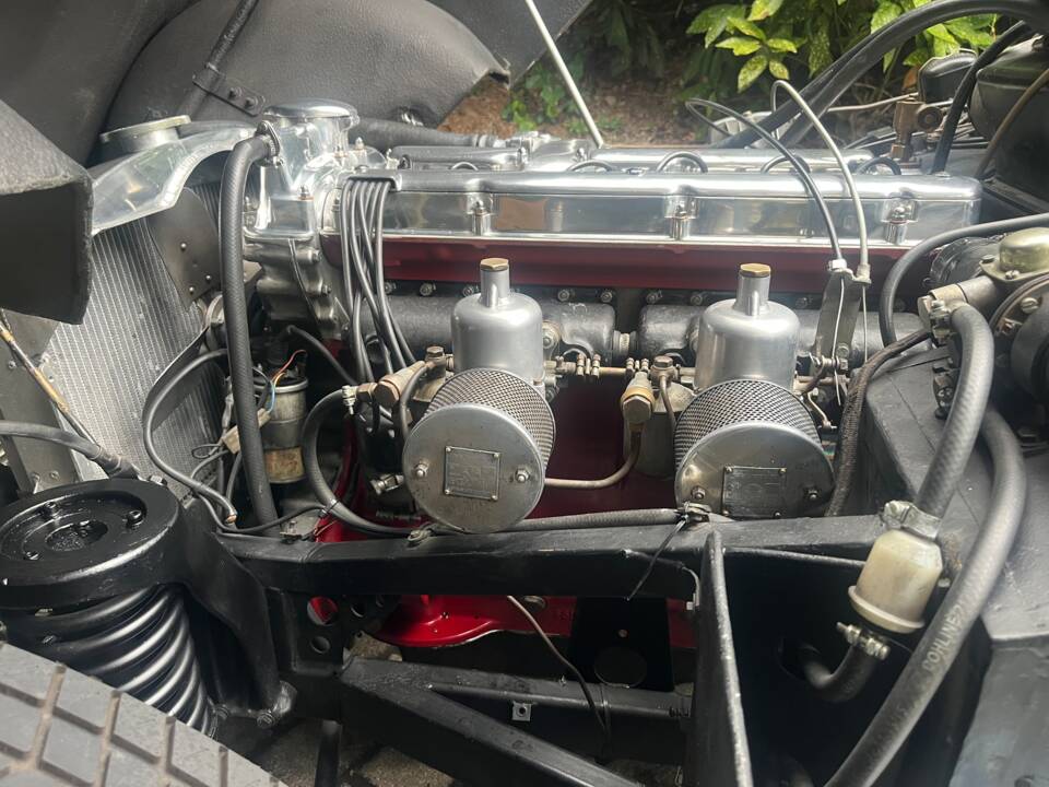 Immagine 6/11 di Aston Martin DB 2/4 Mk I (1954)