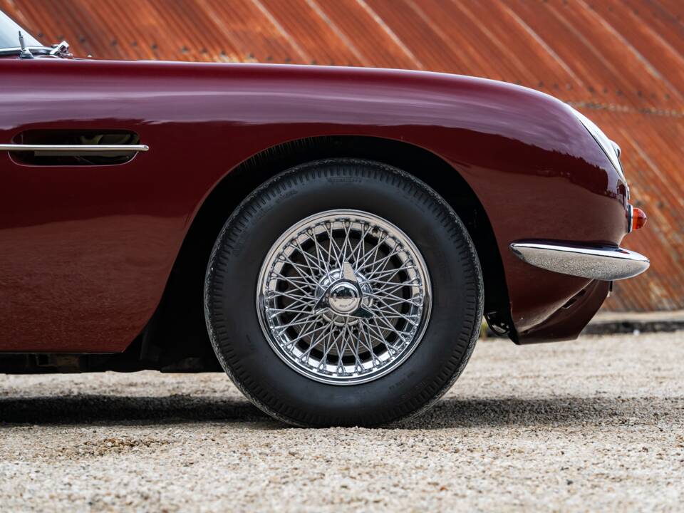 Bild 38/39 von Aston Martin DB 6 (1967)