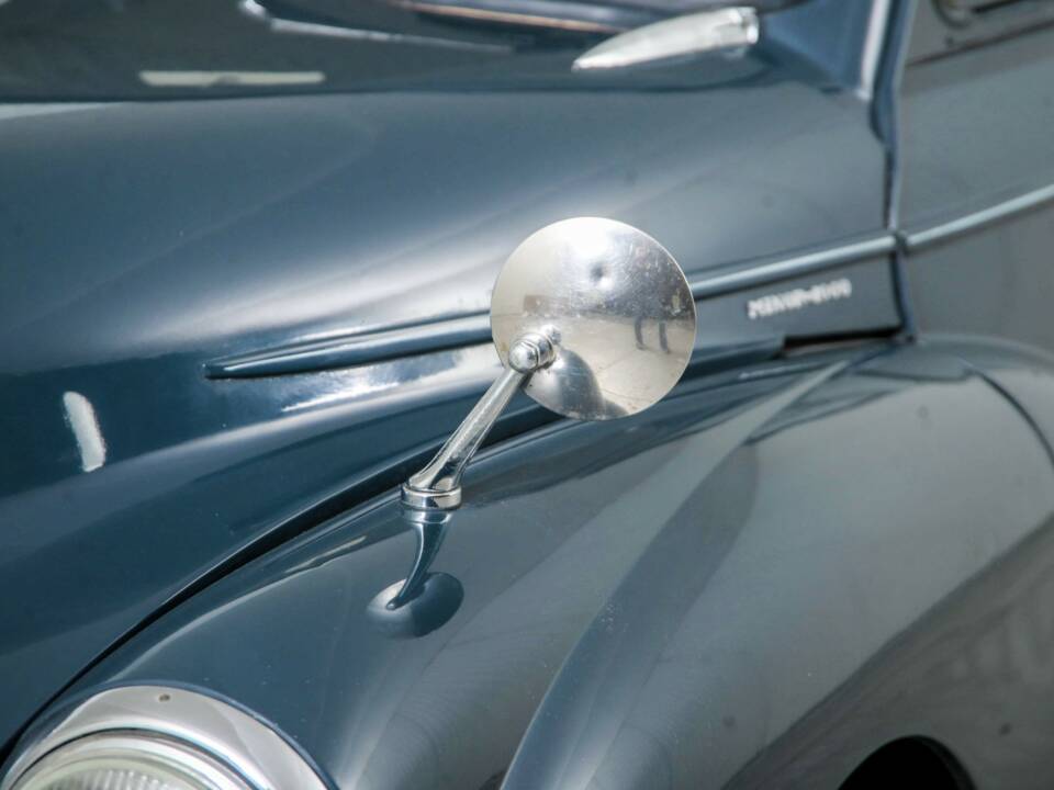 Image 22/50 of Morris Minor 1000 (1967)