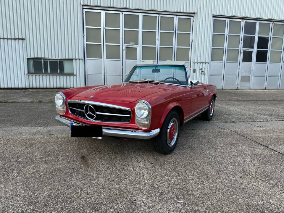 Imagen 1/54 de Mercedes-Benz 280 SL (1968)